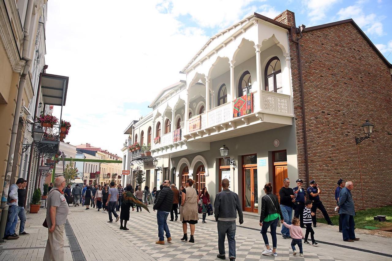 Luxury Apartments On Central Avenue Tbilisi Buitenkant foto